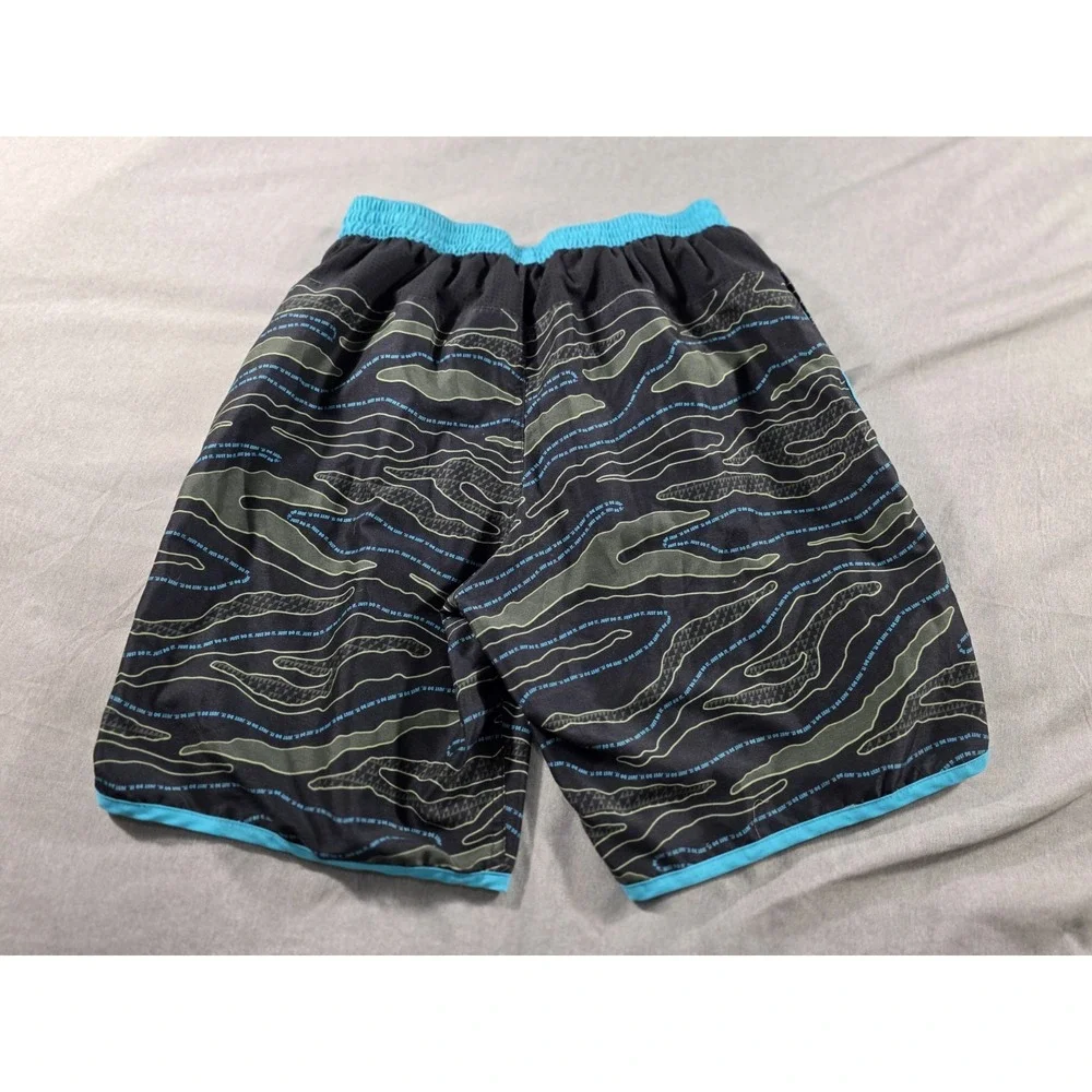 Nike Men Large Just do It Spell out camo volley shorts Lined swim trunks Pockets
